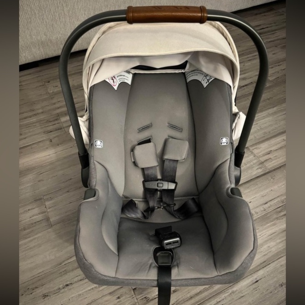 Nuna pipa Car seat